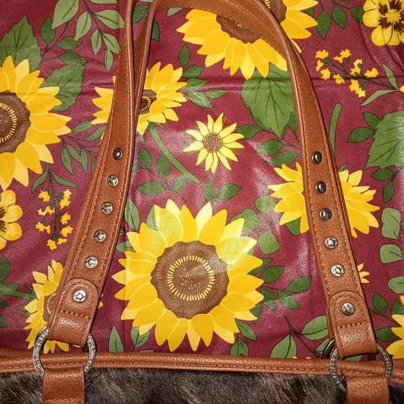 *Trinity Ranch genuine leather Concealed Carry Bag!* - Picture 5 of 8